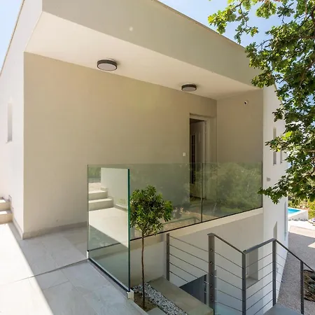Villa Horizon *